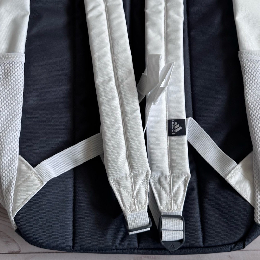 Adidas backpack NWT - Picture 11 of 13